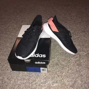 New Adidas Cloudfoam Tennis Shoes